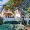 Leucadia Stonesteps Retreat