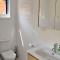 Barefoot Bungalow - Bring your own linen