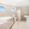 Le Point 702 Luxury and Views