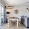 Surfers Paradise Riverfront Apartment