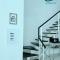 Duplex Seaview Comfort Stay in City By IZ