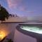 NEW Yiota Collection 3 Suites & 3 Prive Jacuzzi - Megalokhori