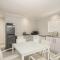 Pet friendly & Close to Beach at 2 Saasveld - Bloubergstrand