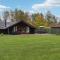 Beautiful Home In Hadsund With Kitchen
