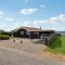 4 Bedroom Cozy Home In Assens