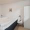 2 Bedroom Lovely Apartment In Slagelse