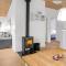 3 Bedroom Nice Home In Aakirkeby