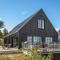 Awesome Home In Svaneke With Kitchen