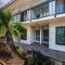 Bahia Cozy Poolside Unit