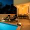 Luxury Villa LeLu with heated saltwater pool, parking, high speed Internet, BBQ, - Žrnovnica