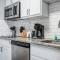 Spacious 2BR Apt on Mass Ave w Kitchen