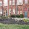 Spacious 2BR Apt on Mass Ave w Kitchen
