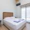Elegant House with Private Pool - Schinias