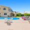 Villa Joanna Coral Bay by Villa Plus
