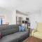 Modern Mass Ave 1BR Apartment with Kitchen