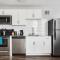 Modern Mass Ave 1BR Apartment with Kitchen