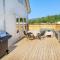 Nice Home In Fitjar With House Sea View