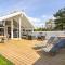 Beautiful Home In Væggerløse With Sauna - Bøtø By