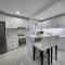 Kandi Paramount Executive 1BR 140sqm and 400mbps - 安吉利斯