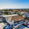 Walk to Beach - KING Apt In #1 Area - AB - سان كليمنت