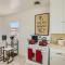 Walk to Beach - KING Apt In #1 Area - AB - سان كليمنت