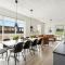 Awesome Home In Løgstrup With Kitchen