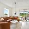 Awesome Home In Løgstrup With Kitchen