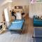 Nice Home In Glesborg With Kitchen - Fjellerup Strand