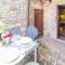 Nice Apartment In Loc, Scalabrelli