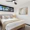 Catalyst Retreat - Stylish, Pets, Accessible, Sauna
