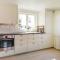 Nice Home In Bovallstrand With Kitchen - Bovallstrand