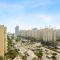 Sophisticated 3 Bed Palm Jumeirah w Beach Access - Dubaj