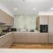 Lux 4BHK with Full Ocean Views, Great location, JBR