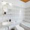 Awesome Home In Rødby With Wifi - 勒兹比