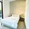 Charming and cozy 3 Bedroom Condo Parking, Wi-Fi