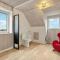 Lovely Home In Hvide Sande With Wifi