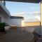 Top Floor Gem: 3BR, Huge Veranda