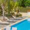 Villa Prosperity