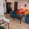 Q-Bar & Guesthouse