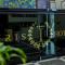 IRIS Hotel