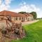 Viking Cottage - Uk36662