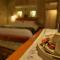 Canyon Cave Hotel