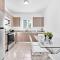 Charming 3BR 2Bth Apt ENJOY the 8th Street - ميامي