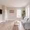 ENTIRE BACHELOR UNIT EN-SUITE ACROSS FROM GOOGLE - br3 - كيتشنر