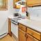 SC105B 1BR 1BA Sleeps Six Wi-Fi Free Parking Close To Lift - سنوشو