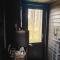 Lapland Riverside, Landscape Cabin, KUUKKELI 6, Ylläs, Tiny Home with Sauna, Fireplace, Terrace, BBQ, Wifi, Ski, Fishing, Pets OK - Äkäslompolo