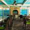 Latitude Adjustment Penthouse by Coastal Chic - برادنتون