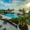 Latitude Adjustment Penthouse by Coastal Chic - برادنتون