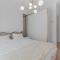 The Light Home - بوخارست