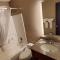 Super 8 by Wyndham Sterling Heights/Detroit Area